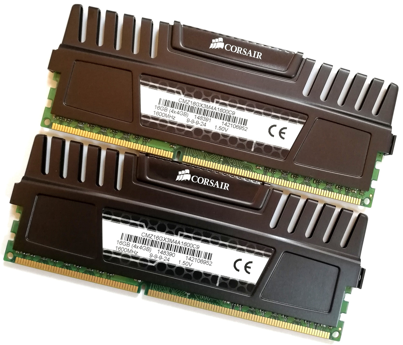 Пара игровой оперативной памяти Corsair DDR3 8Gb (4Gb+4Gb) 1600MHz PC3 12800U 1R8 CL9 (CMZ16GX3M4A1600C9) Б/У