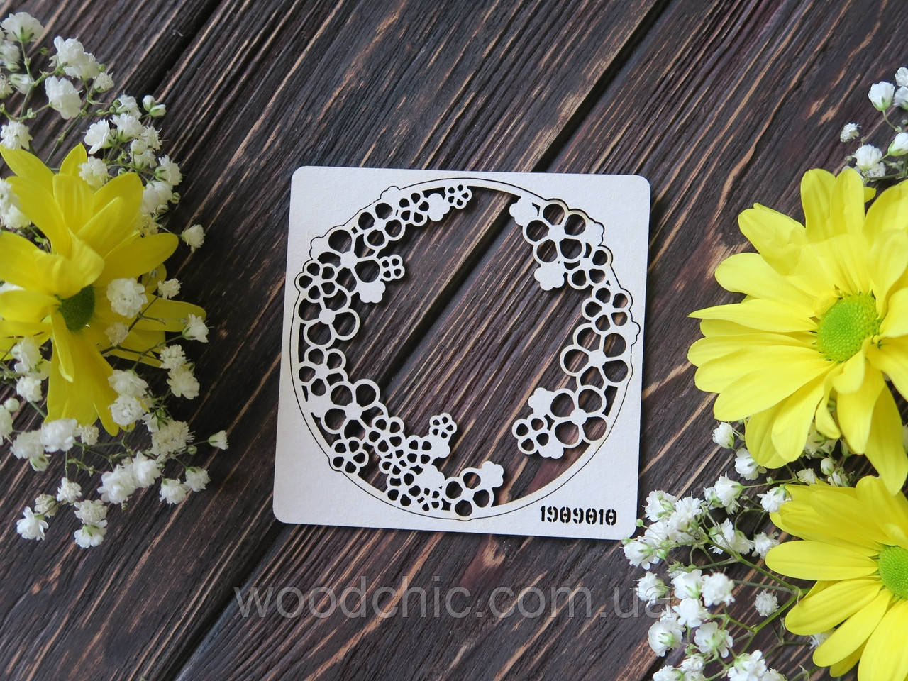 Чипборд рамка кругла з квітами, фото 1
