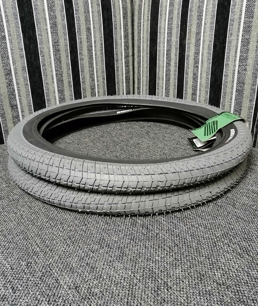 Покришка для BMX Kench USA 20x2.3 65psi 22tpi