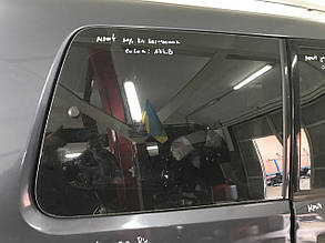 Скло багажника бічне Mitsubishi Pajero Wagon Паджеро Вагон IV 2007-2019