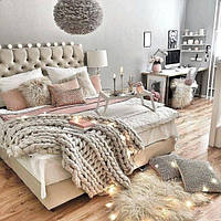 Домашній текстиль: постільна білизна, подушки,