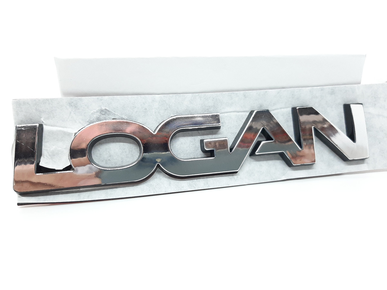 Емблема, логотип напис Logan