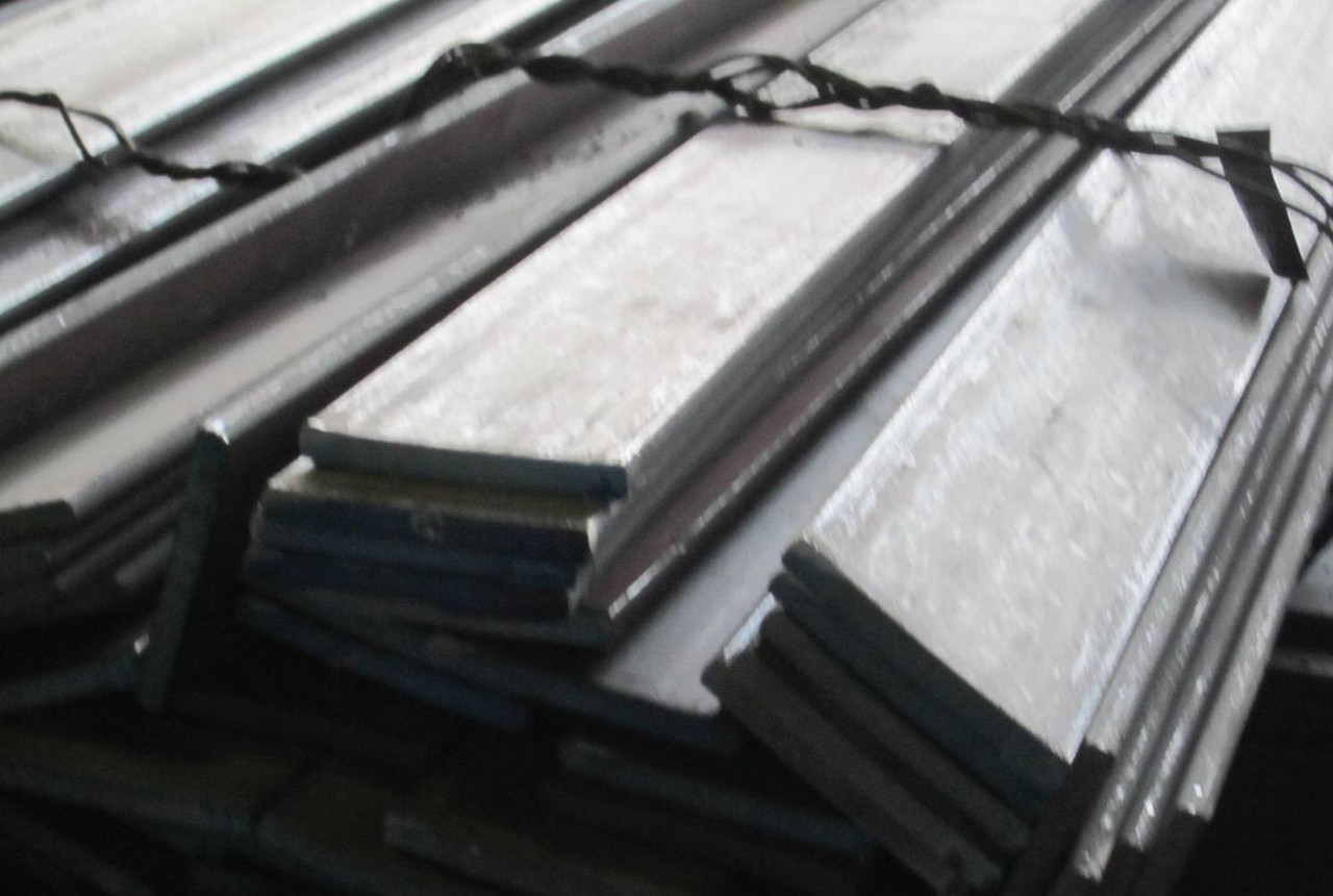 Смуга сталева 30 х 4 мм ст 3пс довжина 6 м