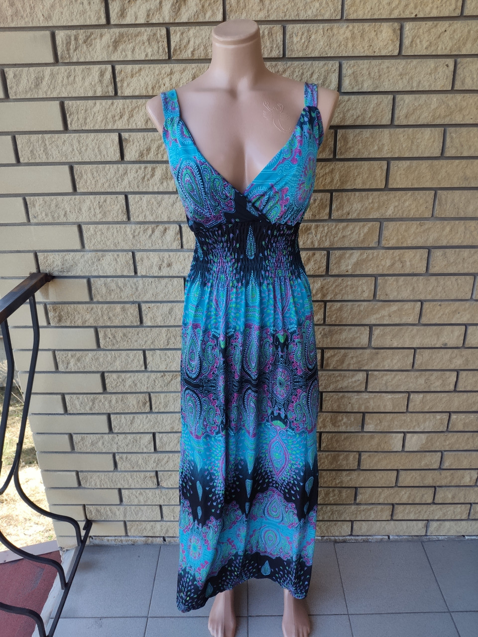 Сарафан довгий, у підлогу CARROCAR є великі розміри, тканина