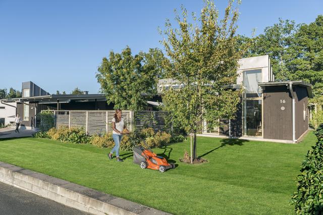 Електрична Газонокосарка Husqvarna LC 141C купити з безкоштовною доставкою в Україну, р. Харків Електрична Газонокосарка Husqvarna LC 141C купити з безкоштовною доставкою в Україну, р. Харків