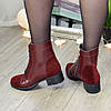 Черевики бордові жіночі шкіряні на підборах, декоровані замшевими вставками, фото 3