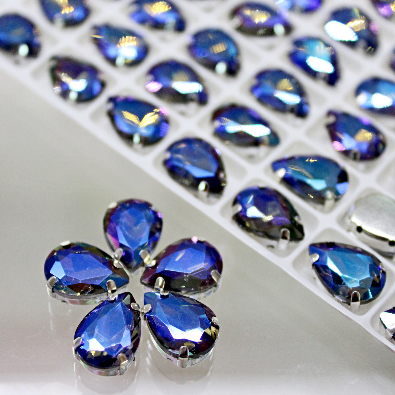 Стрази в ланцюгах, Крапля, Розмір 10x14mm, Колір Tanzanite AB