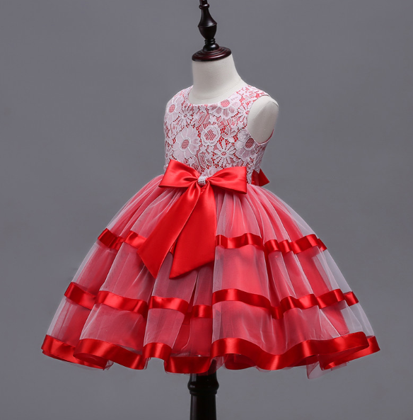 Незвичайне Ошатне мереживне червоне плаття для дівчинки.Unusual Elegant red lace dress with flounces for the2021