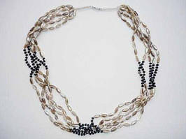 Намисто з перламутру