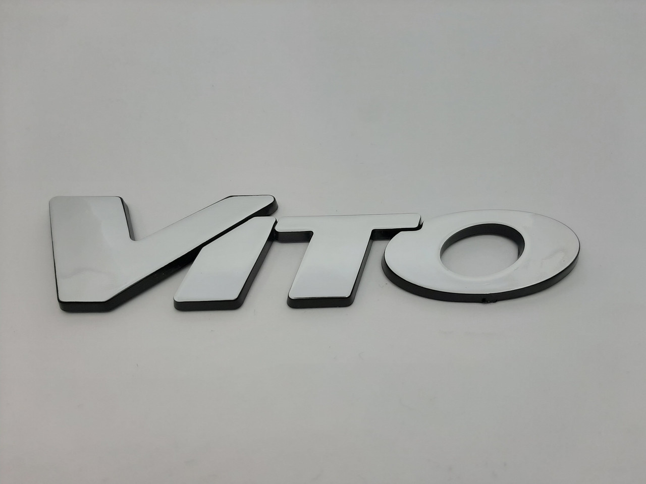 Емблема, логотип напис Vito