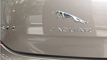Напис Jaguar на кришку багажника 15 мм.