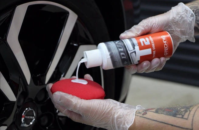 Стійке захисне покриття для шин - Gtechniq T2 Tyre Dressing 250 мл (T2-250ml), фото 2