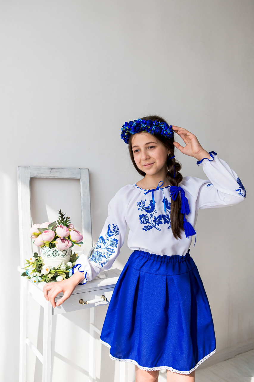 Вишитий костюм для дівчинки Пташки синій блузка та спідниця, фото 1