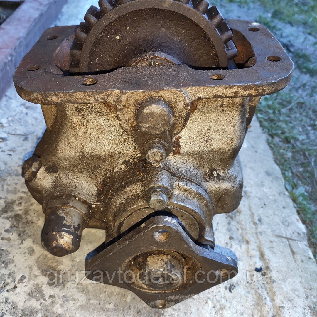 Коробка отбора мощности ЗИЛ 157 под кардан с насосом на РК 157-4202010 ...