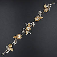 Гілочка в зачіску для волосся золотиста з перлами та кристалами квіточки та пелюстки 28 см із двома неведимками
