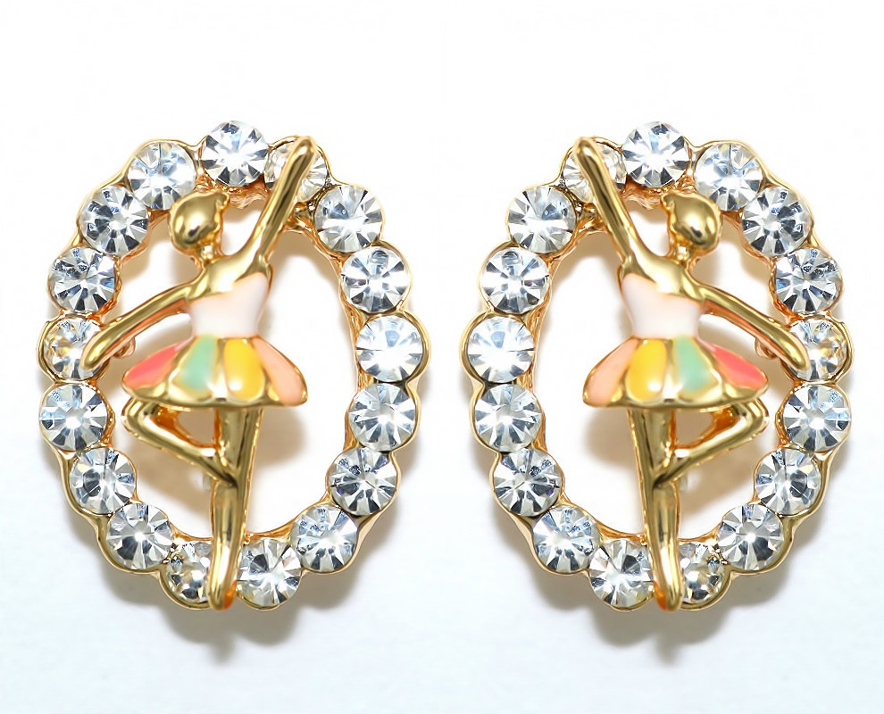 Сережки гвоздики. Колір оправи: позолота. Інкрустація: циркон. Висота сережки: 18 см. Ширина: 15 мм.