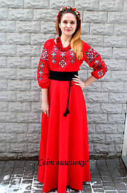 Довга жіноча вишита сукня червоного кольору з рукавом 3/4 "Слава"