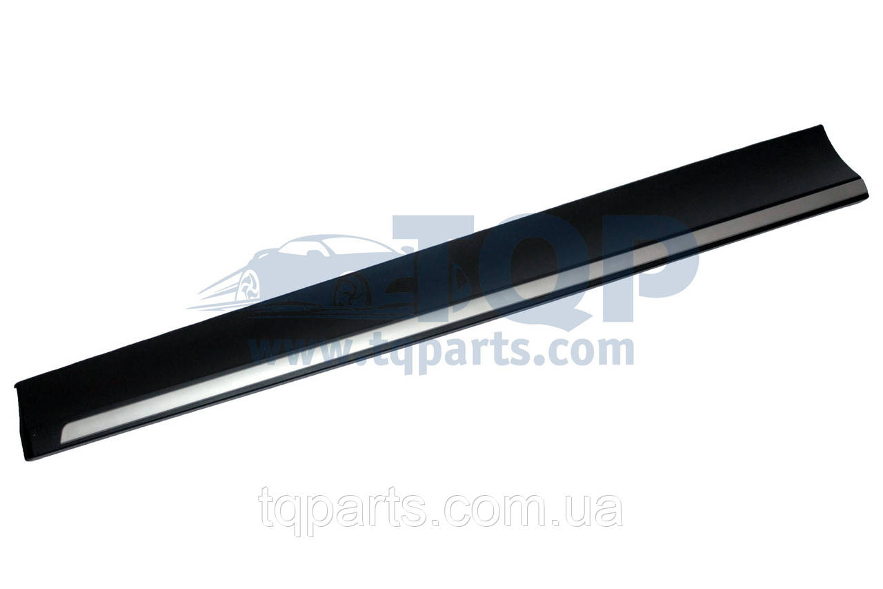 Накладка двері пер. прав., Молдинг 51137220610 для BMW X3 F25 10-17