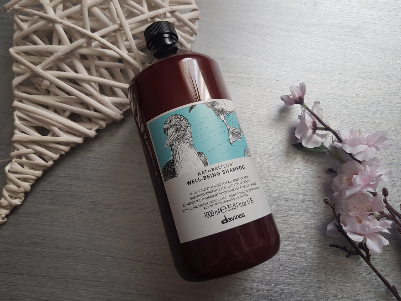 Зволожуючий шампунь для всіх типів волосся 1000 мл Davines Natural Tech Well-Being Shampoo