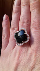 Срібне кільце-клевер із оніксом