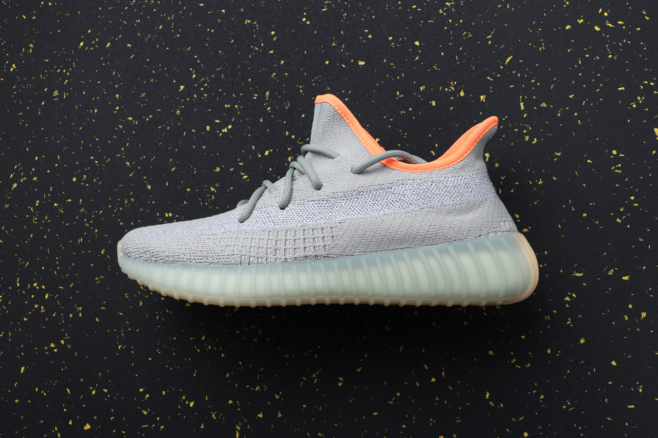 Кросівки чоловічі Adidas Yeezy Boost 350 V2 / ADM-2679