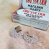 Сережки жіночі з білими намистинами віялом, фото 8