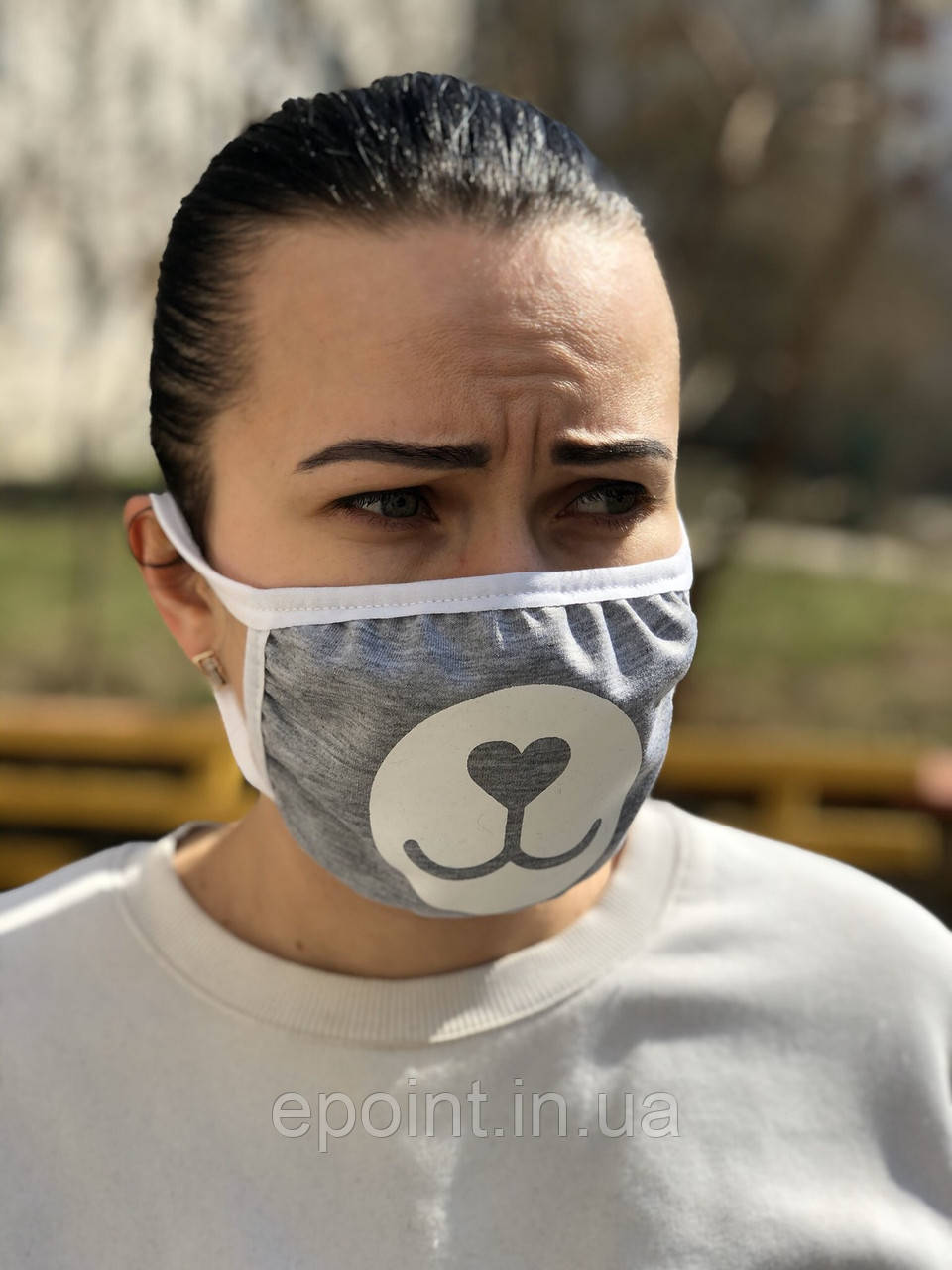 Жіноча захисна маска для обличчя, сірий колір, багаторазова, білий принт мордочка панди, дизайн 2, фото 1