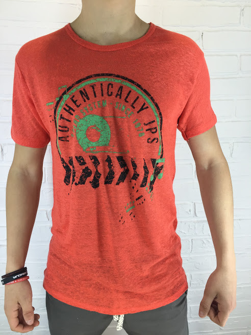 Футболка чоловіча Authentically коралова M-XXL