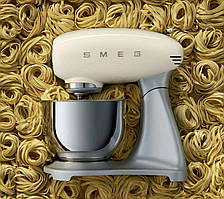 Планетарний міксер 50S STYLE кремовий Smeg SMF02CREU