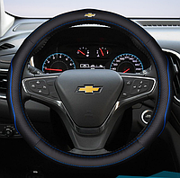 Чехол оплетка на руль кожаная для автомобиля с логотипом Chevrolet натуральная кожа Черный с синей прошивкой