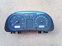 Щиток приборов Volkswagen Golf 4 1,9 tdi Motometer 1J0 920 802 E