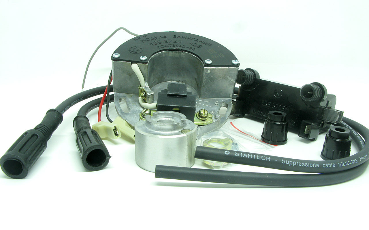 Безконтактна система запалювання з котушкою запалювання і високовольтними проводами