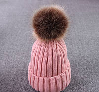 Зимняя женская шапка с помпоном розовая