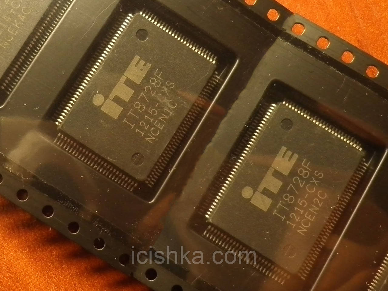 ITE IT8728F CXS — Мультиконтролер, фото 1