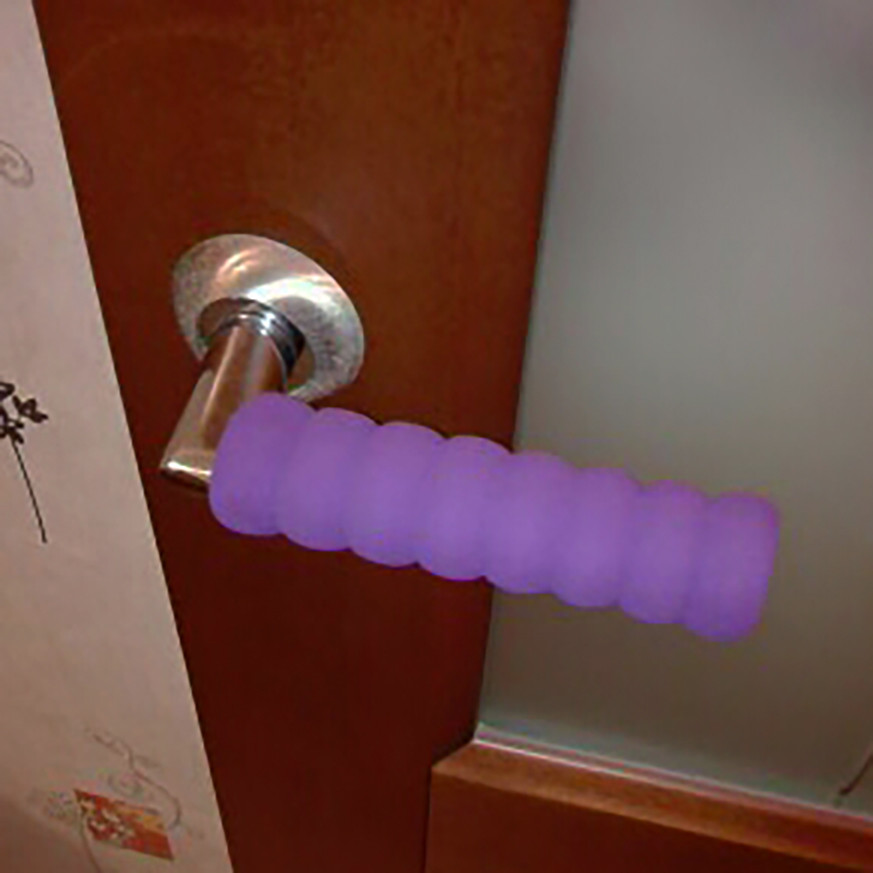 Грипсы, накладки на ручки двери мягкие, защита на ручку двери, фиолетовая. - фото 5 - id-p1151088353