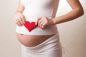 Одяг та білизна для вагітних і годуючих груддю