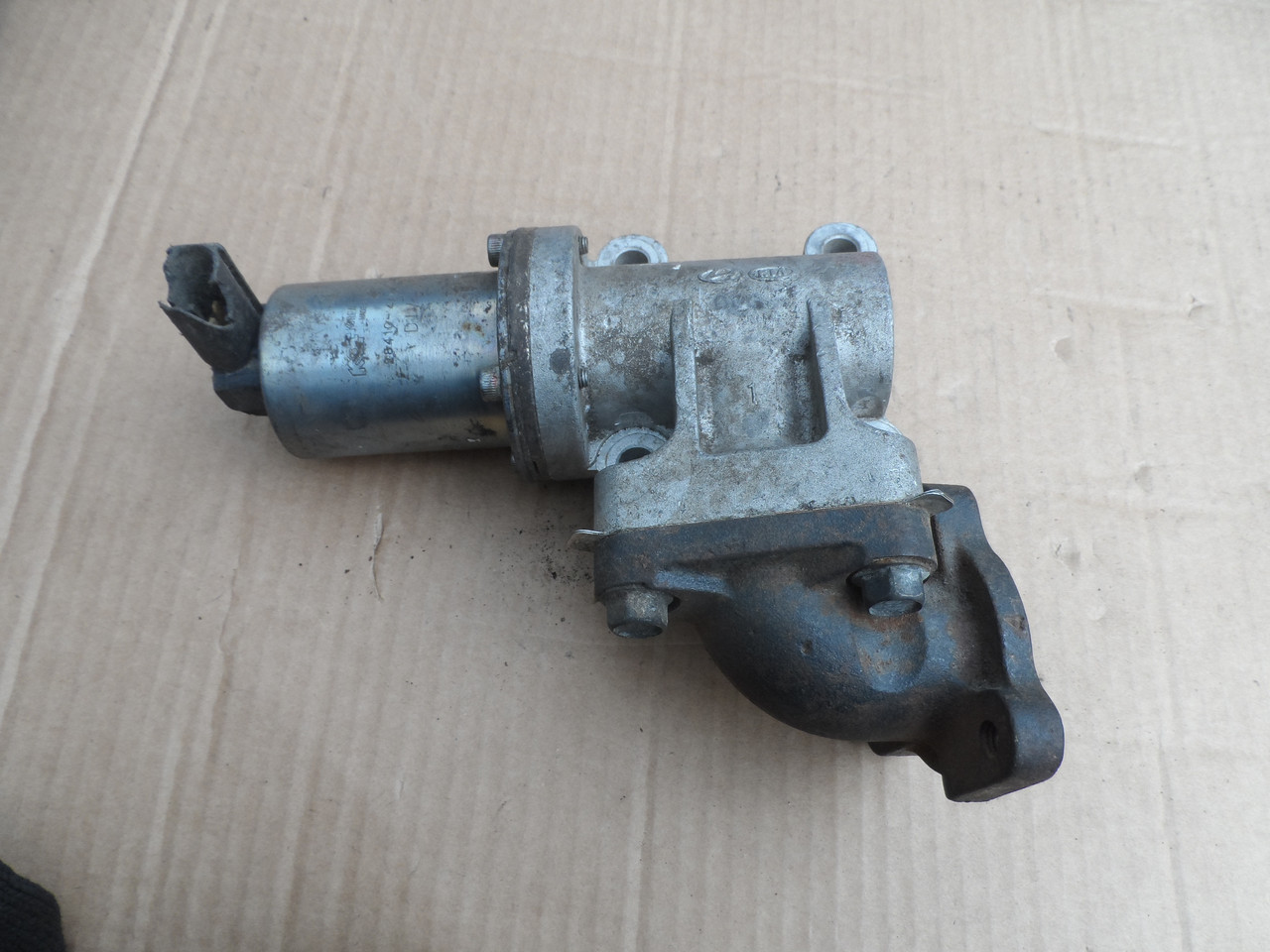 Клапан egr d4cb Kia Sorento 2.5 170 л.с 2006-2009 284104A410