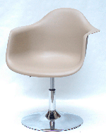 Кресло Leon CH-Base бежевый 06, на хромированной опоре-блине, дизайн Charles Eames