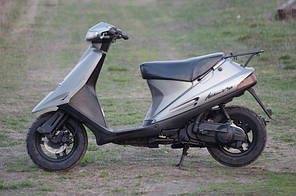 Suzuki Adress V100