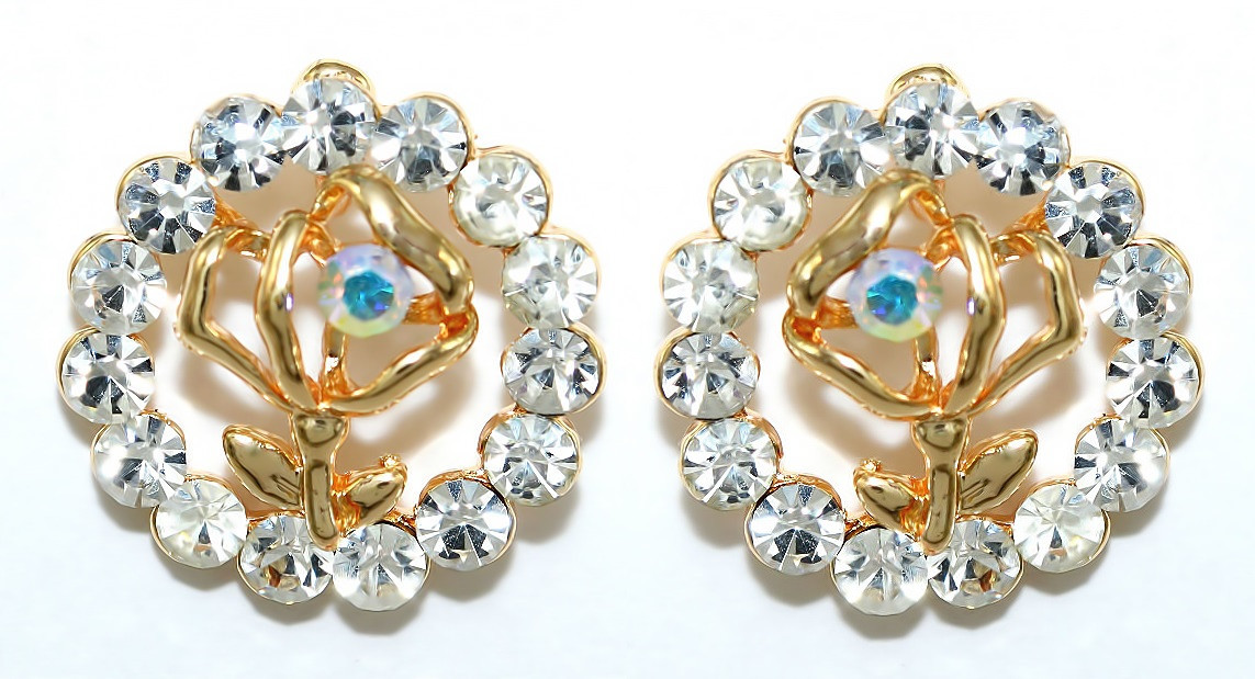 Сережки гвоздики. Колір оправи: позолота. Камені: білий циркон. Діаметр: 17 мм.