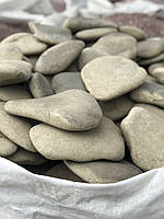 Камень для пруда и ландшафтного дизайна галька речная плоская «Ладошка»