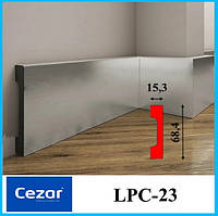 Прямокутний плінтус із дюрополімеру під алюміній заввишки 68,4 мм LPC-23 Cezar 2,0 м Срібло браш