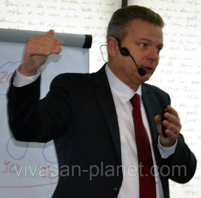 президент компанії Вівасан Тамас Геттфрід президент компанії Вівасан Тамас Геттфрід