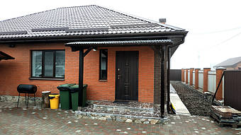 Козырек для входной двери в Новоалександровке 2х3.26 м. 40