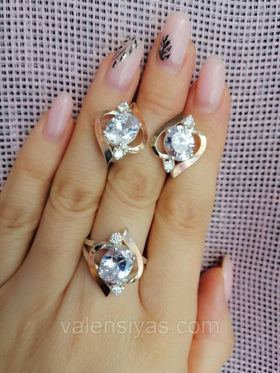 Гарнітур срібних прикрас із золотими вставками та фіанітами