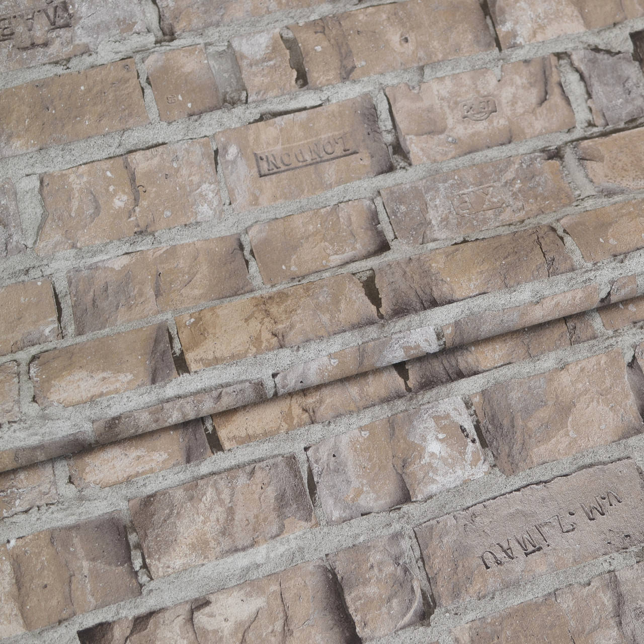 

Обои для стен винил на флизелине горячего тиснения кирпич коричневый 1,06*10м, Bravo