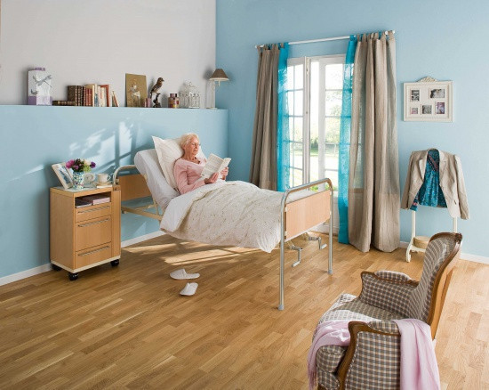 Медичне ліжко Invacare Sonata 4/C (4 секції з колесами), (3408907), фото 1
