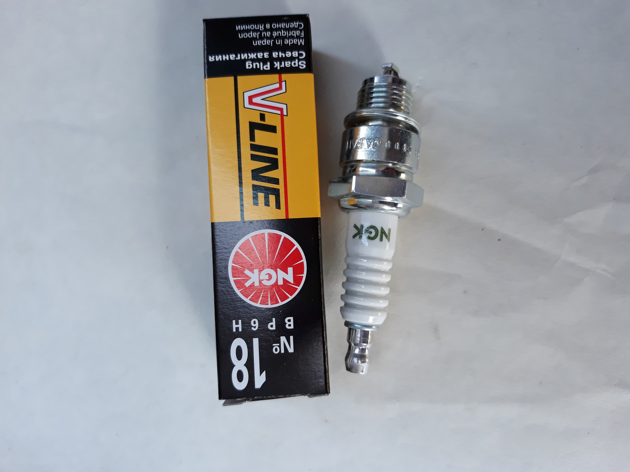 Свеча зажигания NGK для скутера: продажа, цена в Запорожье. Детали ...