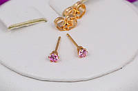 Серьги гвоздики Xuping Jewelry розовый камень 3 мм золотистые