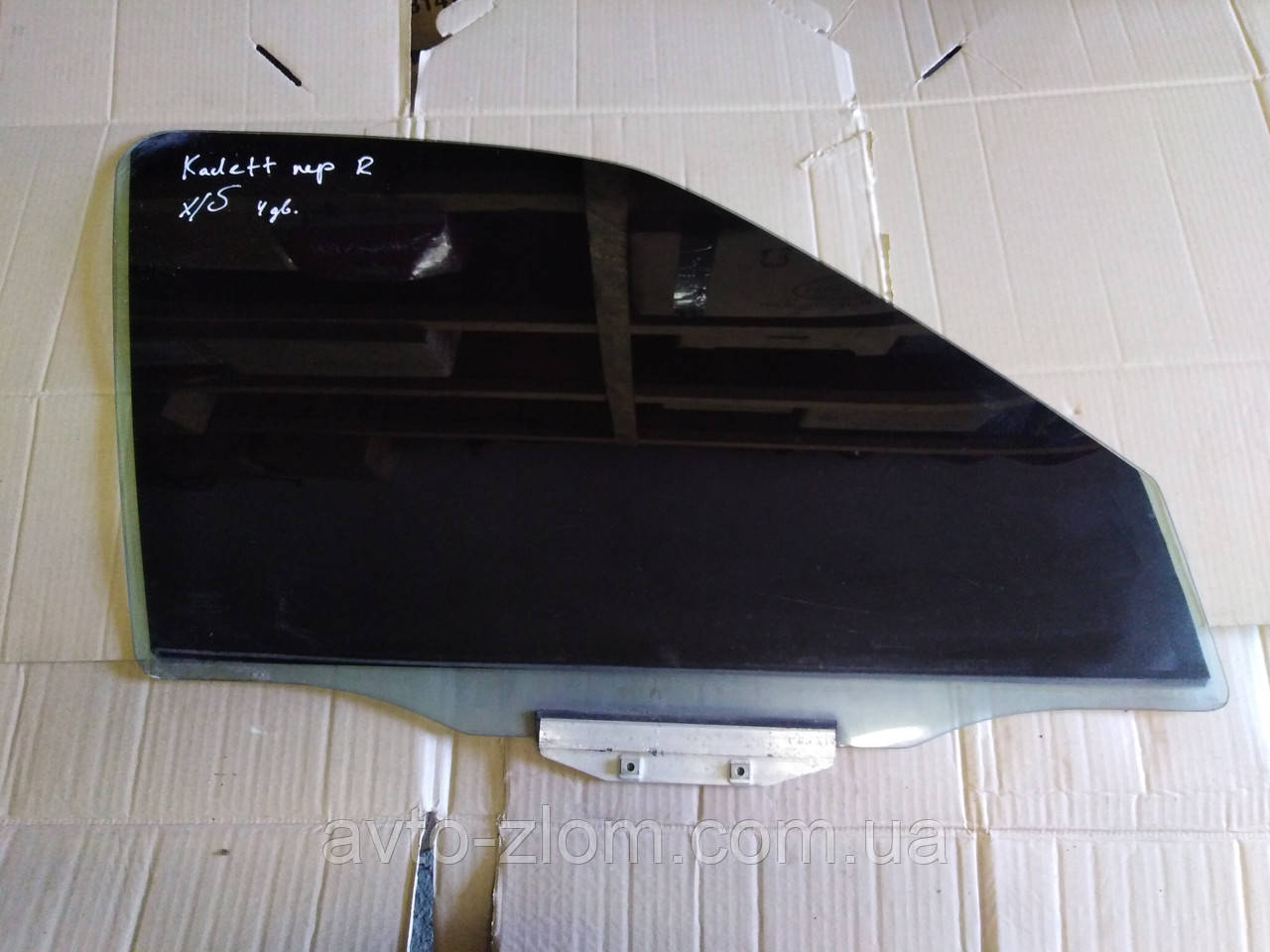 Скло передніх правих дверей Opel Kadett, Опель Канет., фото 1